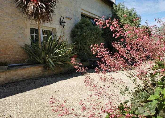 Guest house Bergerie De L'iris 3*